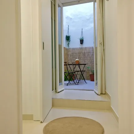 Porto Villa פורטו